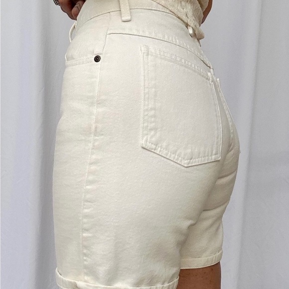 ✽ 90s denim mom jean shorts ✽ - Picture 3 of 3